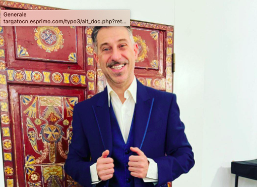 Gabriele Corsi nella foto sulla sua pagina facebook con cui annuncia la positività al Covid