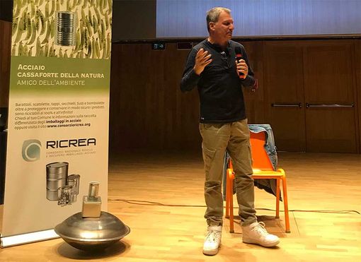 La raccolta differenziata degli imballaggi in acciaio va in scena a Torino con "Yes I can" La raccolta differenziata degli imballaggi in acciaio va in scena a Torino con "Yes I can"