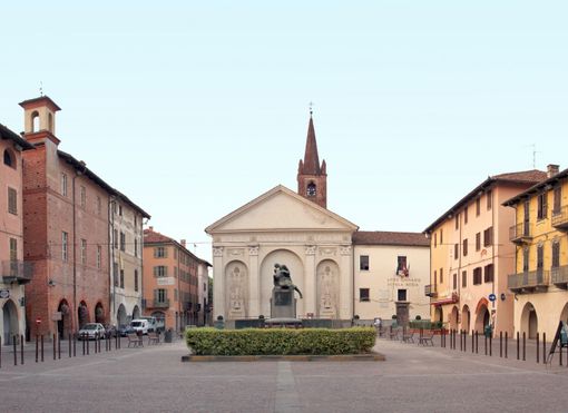 Ripartenza della scuola, Don Peyron propone: "Anche le Chiese siano spazi per la didattica" Ripartenza della scuola, Don Peyron propone: "Anche le Chiese siano spazi per la didattica"