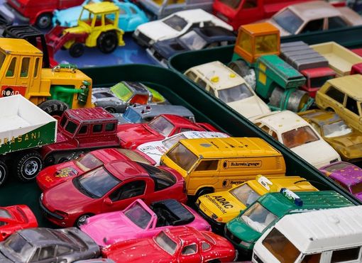 Alla Casa nel Parco si donano giochi usati per i bambini di Mirafiori in difficoltà Alla Casa nel Parco si donano giochi usati per i bambini di Mirafiori in difficoltà