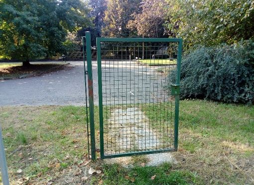 Area verde in via Terraneo: “Occorrono interventi urgenti”