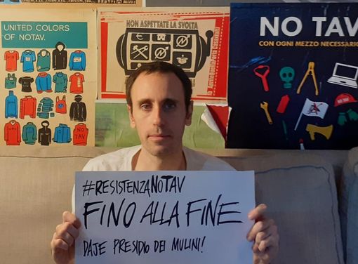 Zerocalcare con il presidio No Tav dei Mulini