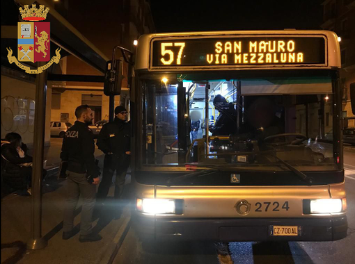 Controlli sui mezzi Gtt in corso Giulio Cesare: due arresti e 60 persone sanzionate
