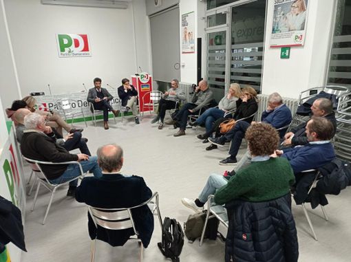 Regionali, in attesa dell'incontro col M5S il Pd ribadisce: "Porte aperte a tutti"