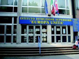 Terminati i lavori di ammodernamento all’Istituto Europa Unita di Chivasso Terminati i lavori di ammodernamento all’Istituto Europa Unita di Chivasso