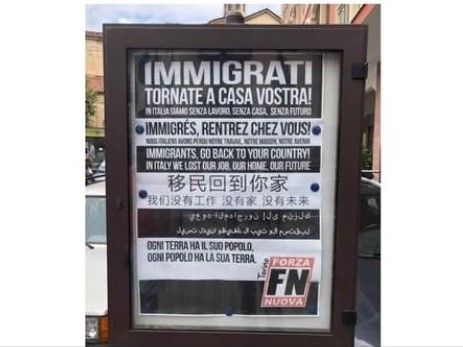 Manifesto anti-migranti a Giaveno: è scontro tra Forza Nuova e il PD. Interviene il sindaco: "Lo faremo rimuovere"
