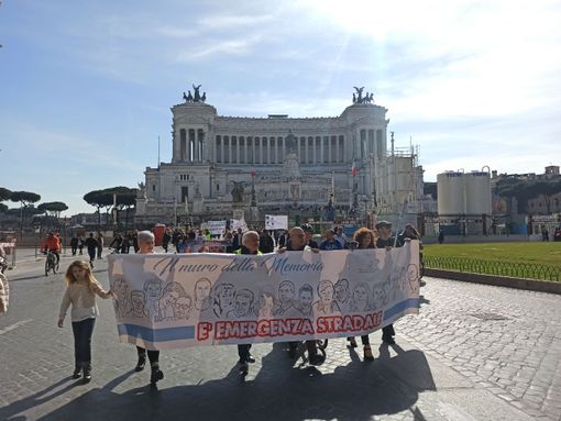 Da Collegno a Roma per il rispetto di ciclisti, pedoni e automobilisti [FOTO]