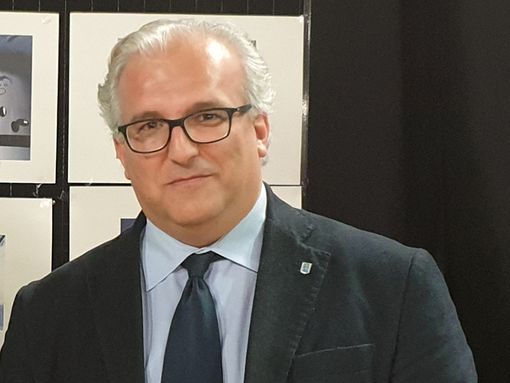Il sindaco di Volpiano Emanuele De Zuanne