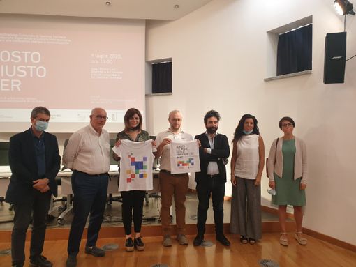 Settimo, la zona pedonale cresce e si "colora" (VIDEO) Settimo, la zona pedonale cresce e si "colora" (VIDEO)