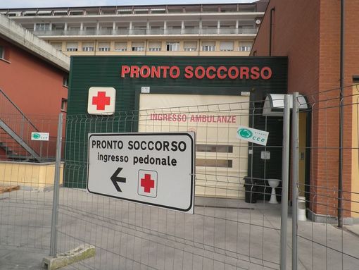 Covid, la Regione: "Test rapidi per tutti e ossigeno domiciliare per ridurre il numero di ricoveri" Covid, la Regione: "Test rapidi per tutti e ossigeno domiciliare per ridurre il numero di ricoveri"
