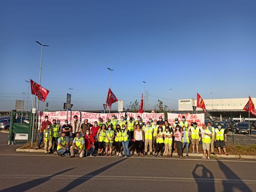 Vigilanza Amazon affidata a Mondialpol, i dipendenti Amazon scioperano nel giorno del Prime Day Vigilanza Amazon affidata a Mondialpol, i dipendenti Amazon scioperano nel giorno del Prime Day