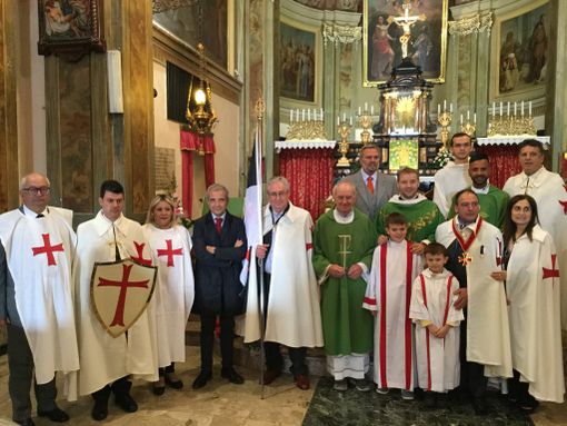 I Templari pregano a Castelrosso