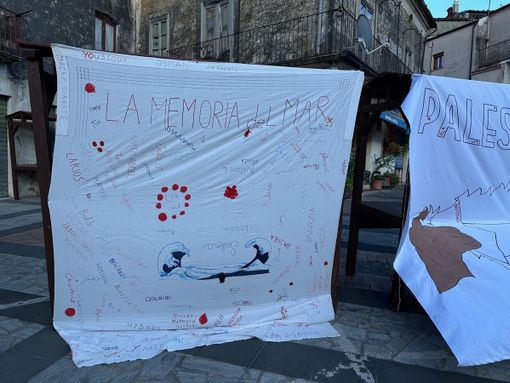 Tre appuntamenti in Val Pellice per ricamare i lenzuoli migranti che attraversano l’Italia