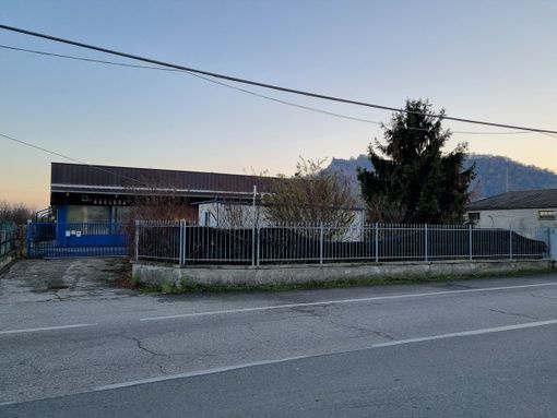 Il capannone acquistato dalla precedente Amministrazione Il capannone acquistato dalla precedente Amministrazione