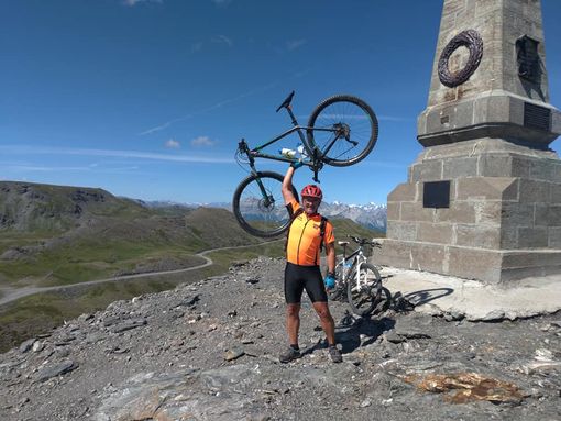 Mauro Casarone in vetta all’Assietta Mauro Casarone in vetta all’Assietta