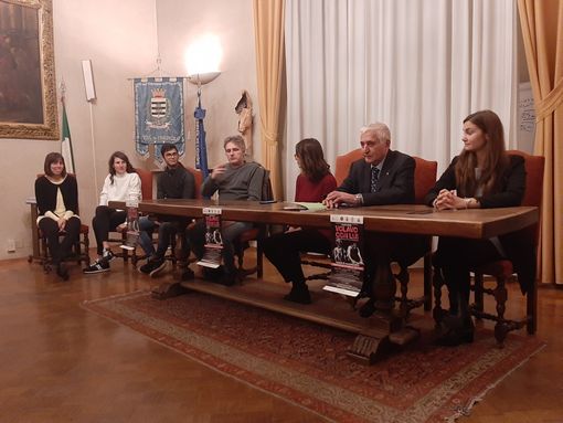 Il mito di Coppi al Teatro Sociale di Pinerolo per aiutare gli scambi giovanili Lions Il mito di Coppi al Teatro Sociale di Pinerolo per aiutare gli scambi giovanili Lions