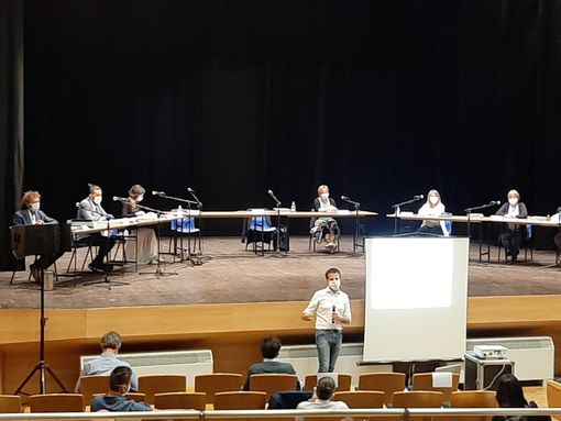 Pinerolo: «Rinviamo i lavori del bilancio partecipativo al prossimo anno per fronteggiare l’emergenza»