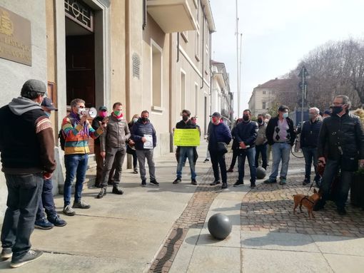 La protesta degli ambulanti a Pinerolo La protesta degli ambulanti a Pinerolo