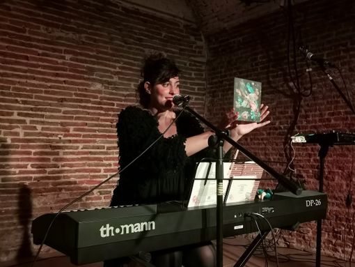 Silvia Thomas Silvia Thomas