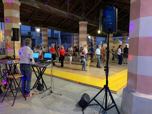 Con musicisti e comici Villafranca Piemonte si riprende l'estate Con musicisti e comici Villafranca Piemonte si riprende l'estate