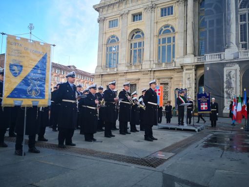 Torino celebra il 158° dell'Unità d'Italia che la vide prima Capitale Torino celebra il 158° dell'Unità d'Italia che la vide prima Capitale