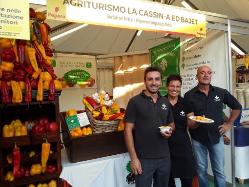 Peperoni impanati fritti e bufaline fritte