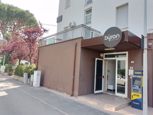 Il light hotel Byron di Riccione