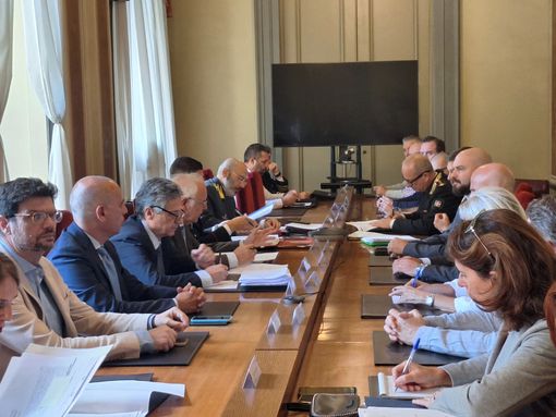 Si prolungano le zone rosse a Torino Si prolungano le zone rosse a Torino