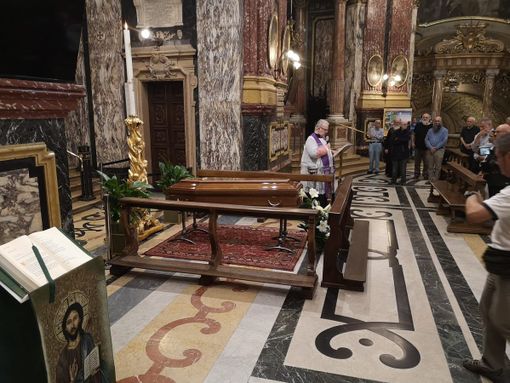 Si è tenuta nel pomeriggio di oggi la camera ardente del monsignor Nosiglia Si è tenuta nel pomeriggio di oggi la camera ardente del monsignor Nosiglia
