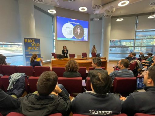 Navetta autonoma, digital twin e logistica urbana: il futuro del trasporto è a Torino Navetta autonoma, digital twin e logistica urbana: il futuro del trasporto è a Torino