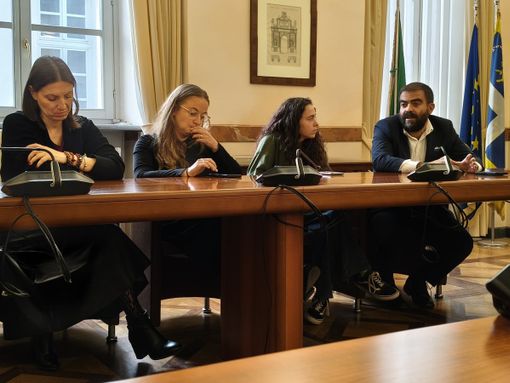 "Rompere l'assedio, non solo sul fronte Gaza": AVS presenta il festival Proxima "Rompere l'assedio, non solo sul fronte Gaza": AVS presenta il festival Proxima