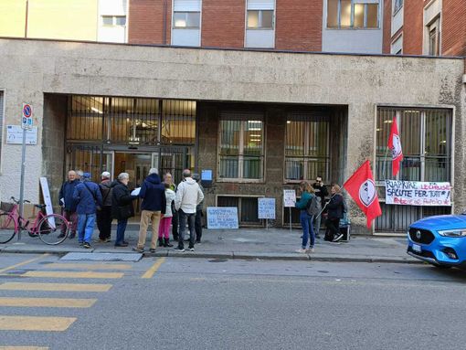 Potere al Popolo dice no alla chiusura del poliambulatorio di via Le Chiuse