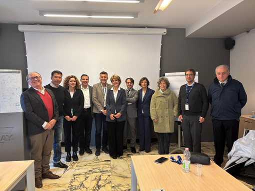 Visita di una delegazione di UniTo allo stabilimento di Vishay