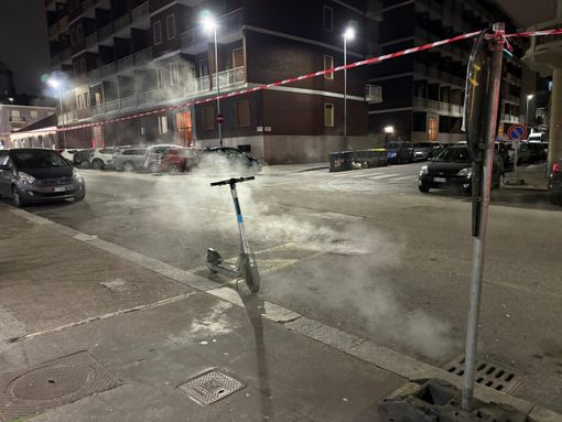 Fumo dai tombini di via Millefonti