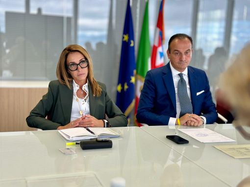 Elena Chiorino e Alberto Cirio in una foto d'archivio Elena Chiorino e Alberto Cirio in una foto d'archivio