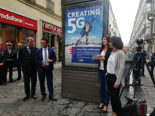 Accordo tra Tim e IGP Decaux, wi-fi gratuito in via Garibaldi