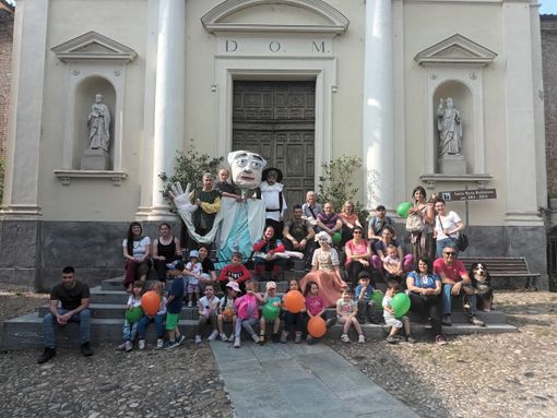 Dal 21 aprile tornano “A piccoli passi”, le passeggiate in famiglia alla scoperta del Chivassese Dal 21 aprile tornano “A piccoli passi”, le passeggiate in famiglia alla scoperta del Chivassese