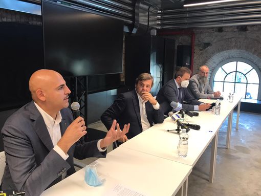 Lo Statuto della Sala Rossa ferma Azione: il gruppo non può essere costituito in Consiglio comunale Lo Statuto della Sala Rossa ferma Azione: il gruppo non può essere costituito in Consiglio comunale