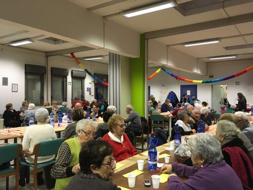 Babbo Natale è arrivato in Barca: grande festa di Natale nel quartiere, per grandi e piccoli