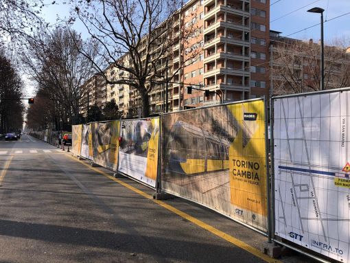 Cantieri lungo la linea 4 in corso Unione Sovietica Cantieri lungo la linea 4 in corso Unione Sovietica