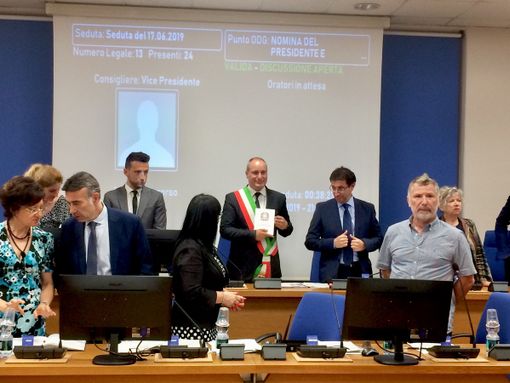 Collegno, primo consiglio comunale. Giura Casciano: "Una grande emozione, tutti protagonisti del cambiamento" [FOTO]