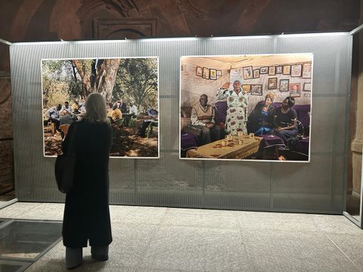 Il Kenya dei Mau Mau nel racconto fotografico di Max Pinckers a Palazzo Madama