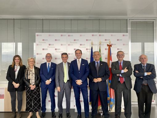 La Fondazione Faro ricevuta nel grattacielo della Regione dal presidente Cirio La Fondazione Faro ricevuta nel grattacielo della Regione dal presidente Cirio