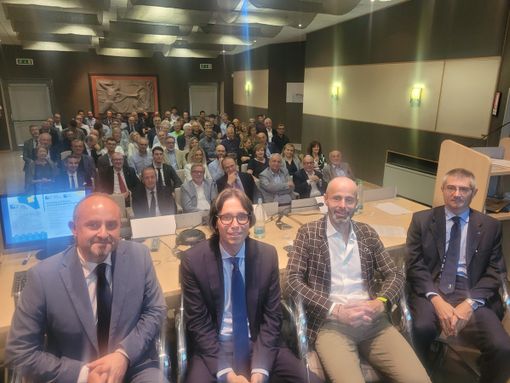 Relatori a un convegno di finanza Relatori a un convegno di finanza