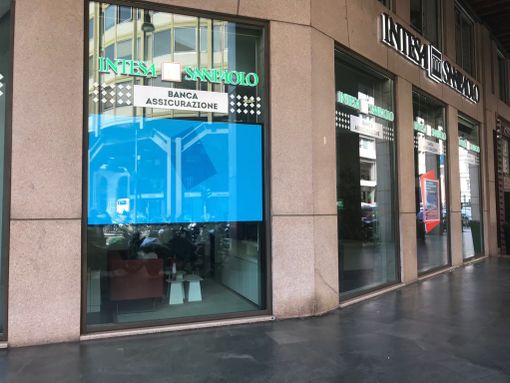 Coronavirus, le filiali di Intesa Sanpaolo aperte soltanto su appuntamento