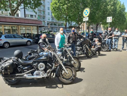 I "bikers" donano 15mila mascherine agli ospedali Maria Vittoria e San Giovanni Bosco I "bikers" donano 15mila mascherine agli ospedali Maria Vittoria e San Giovanni Bosco
