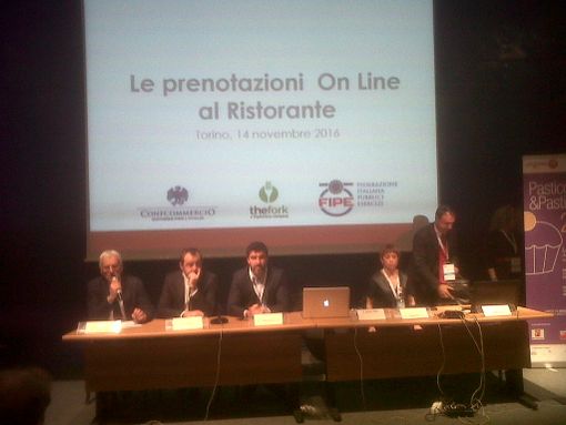 Ristoranti, il futuro sono le prenotazioni on line