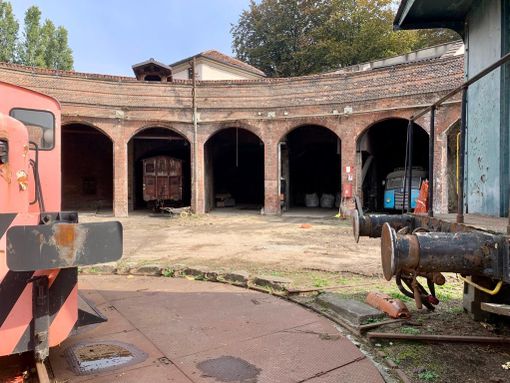 Il vecchio capolinea della Torino-Ceres rivive con Con-temporaneo: dove partivano i treni le opere degli studenti