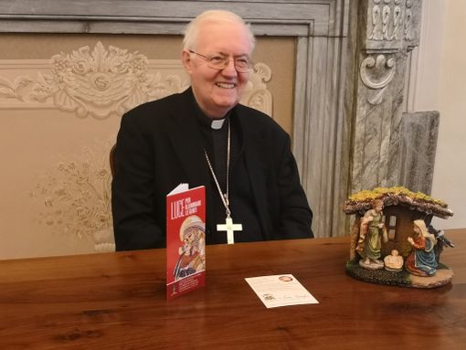 Nosiglia contro Salvini: "A Natale Dio ci ha dato una persona da accogliere: non deve importarci se è 'dei nostri'" Nosiglia contro Salvini: "A Natale Dio ci ha dato una persona da accogliere: non deve importarci se è 'dei nostri'"