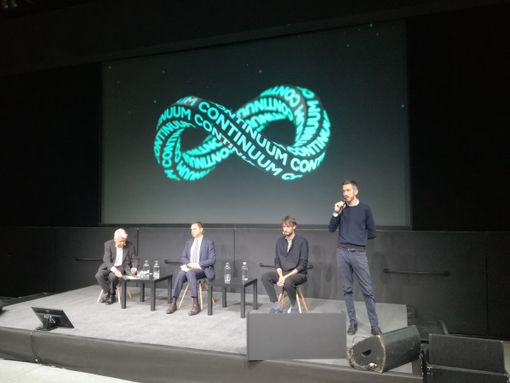 Chiuso l'ospedale Covid, le Ogr di domani "dimenticano" i biglietti: tutte le mostre saranno gratis